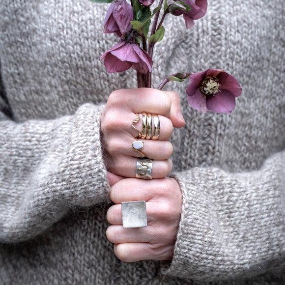 Meet your Posher, Tanya - Picture 1 of 1